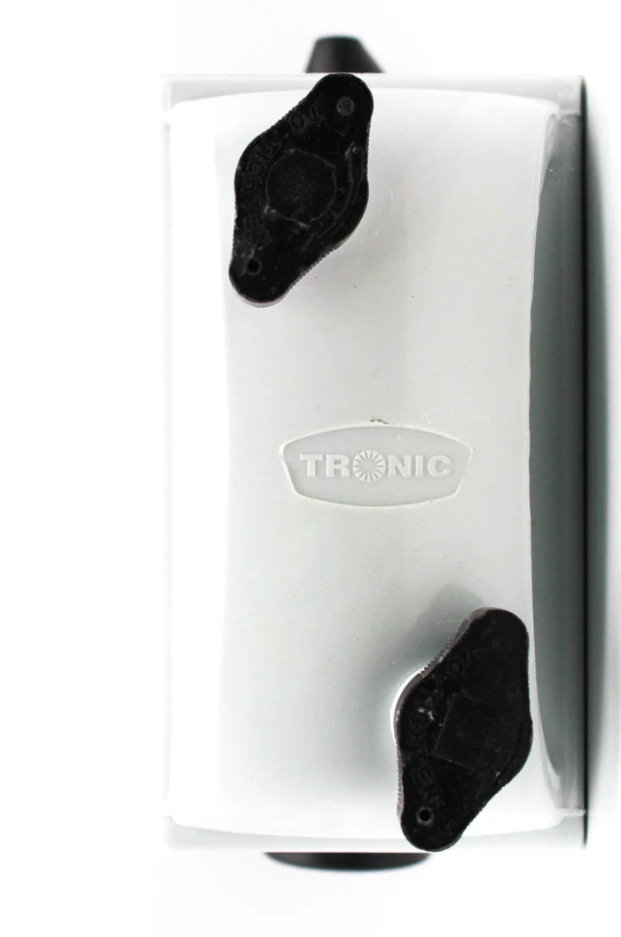 Single Pole Wall Mounted Cutout with Fuse 200Amps