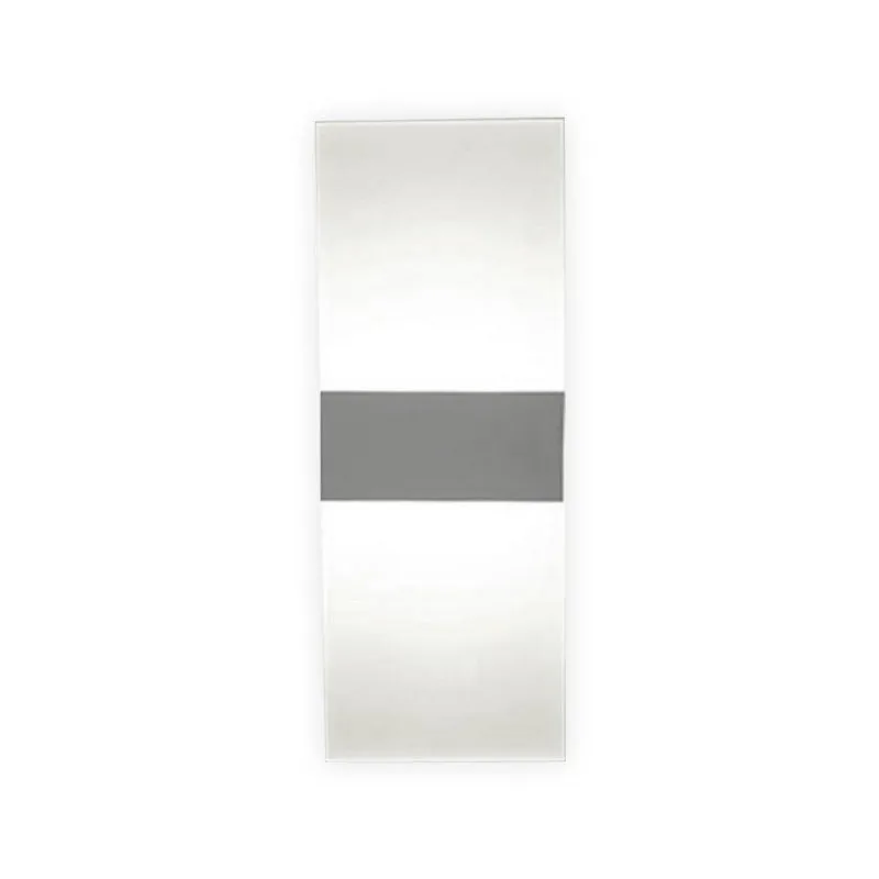 Simple Daylight Wall Light