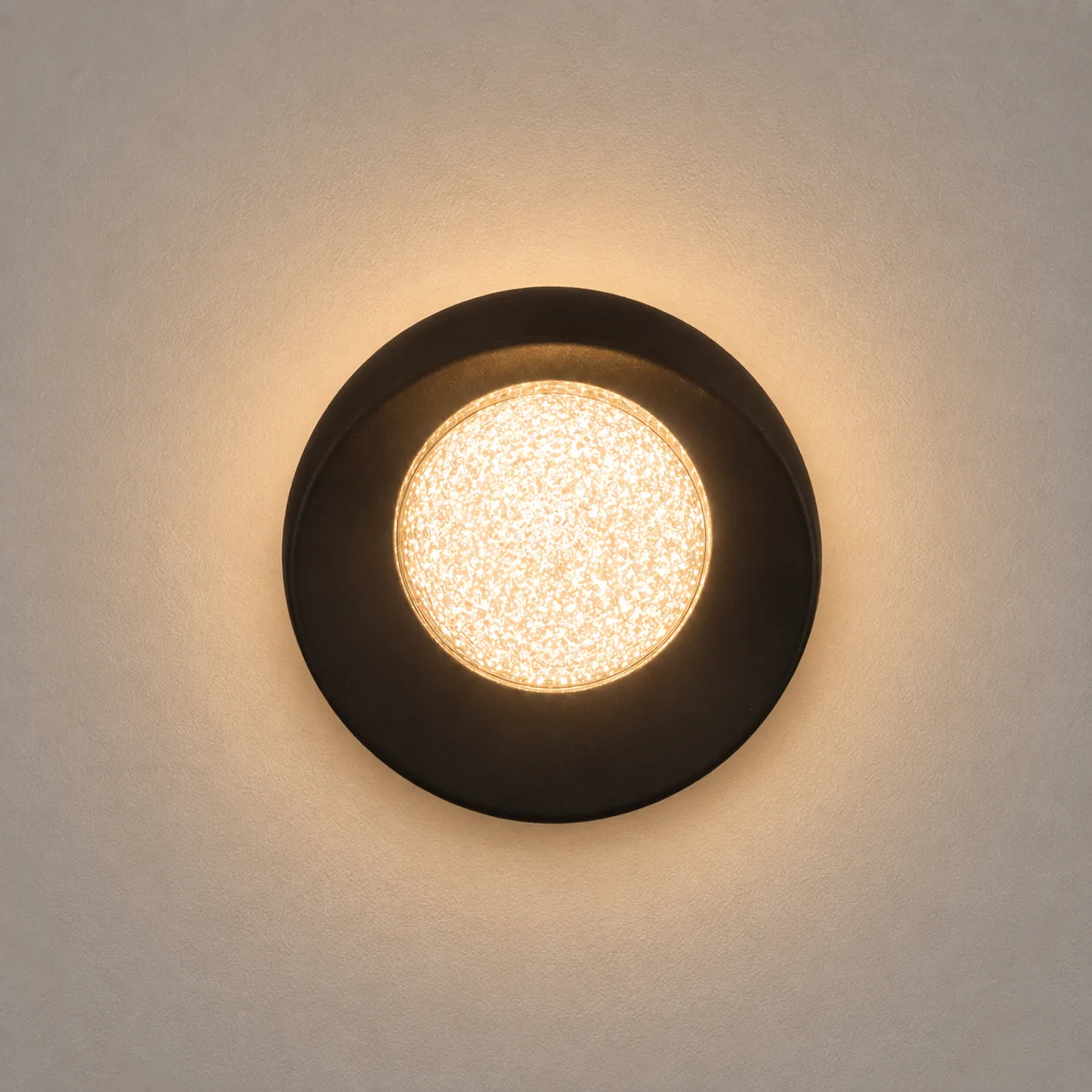 Round Decorative Wall Light