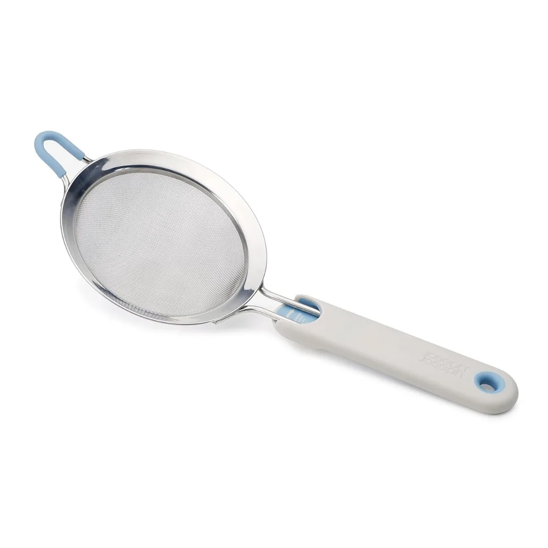Joseph Joseph Shake-It Self-Tapping Sieve Small White 20050
