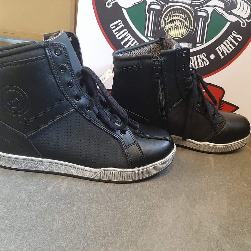 Pro-First Sneakers Waterproof